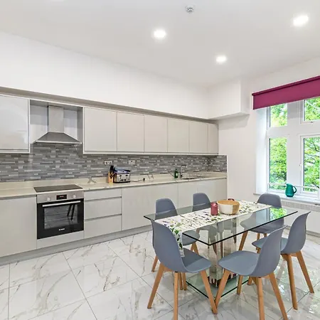 Cumbria Holiday With Parking Apartment