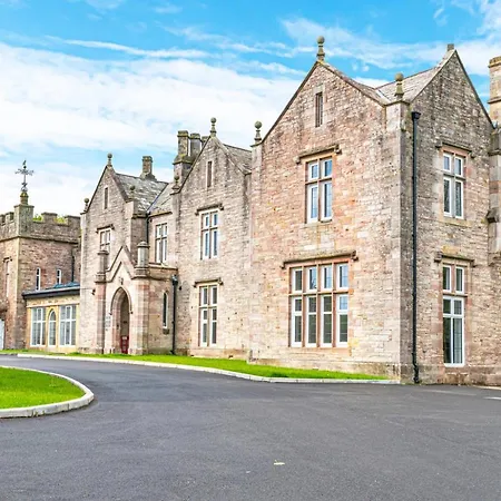 Apartamento Cumbria Holiday With Parking